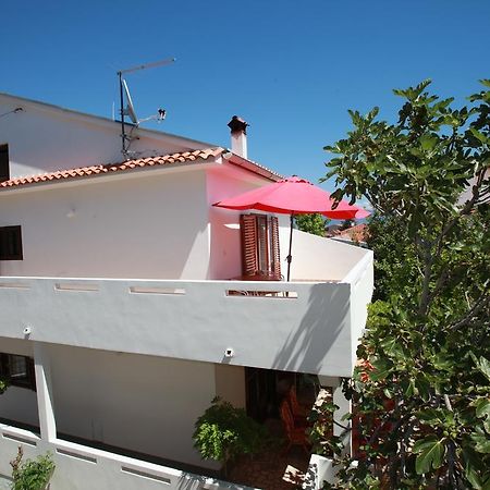 Apartments Reljic With Terrace Baška Екстериор снимка