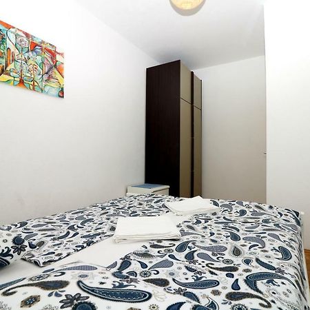Apartments Reljic With Terrace Baška Екстериор снимка