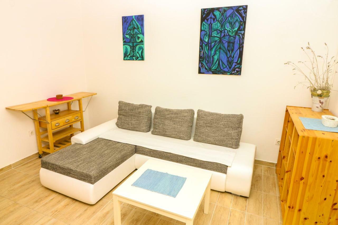 Apartments Reljic With Terrace Baška Екстериор снимка
