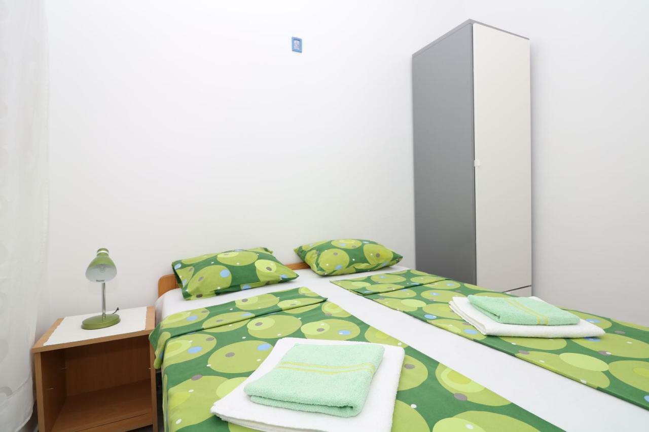 Apartments Reljic With Terrace Baška Екстериор снимка