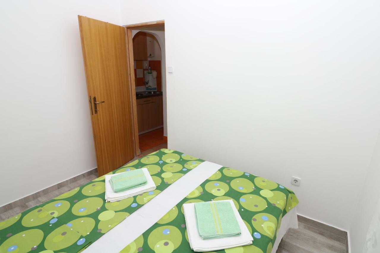 Apartments Reljic With Terrace Baška Екстериор снимка